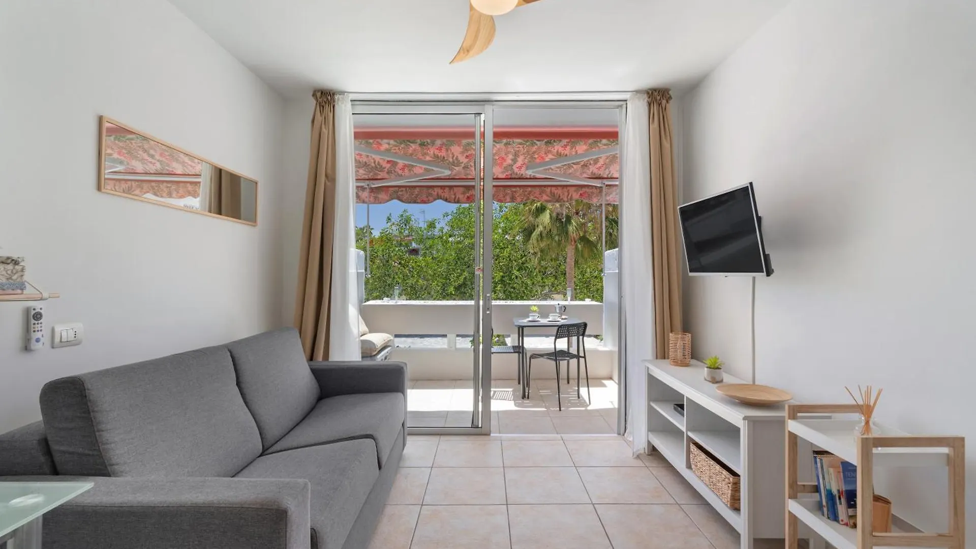 Apartamento Greta Costa del Silencio